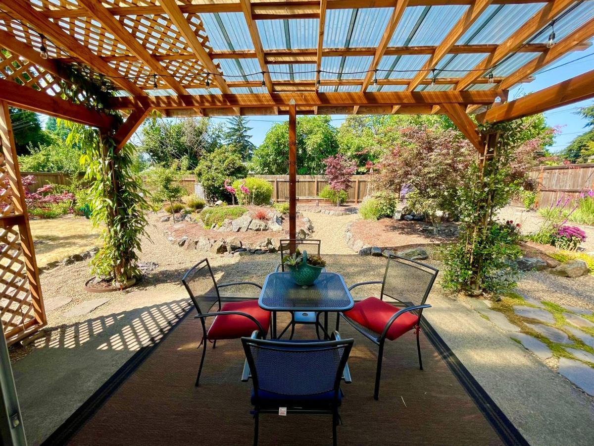 Colorful 50'S Ranch In The Heart Of Eugene Villa Exterior photo