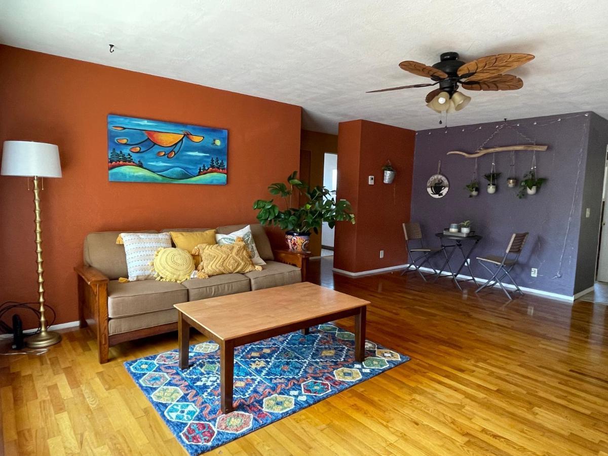 Colorful 50'S Ranch In The Heart Of Eugene Villa Exterior photo