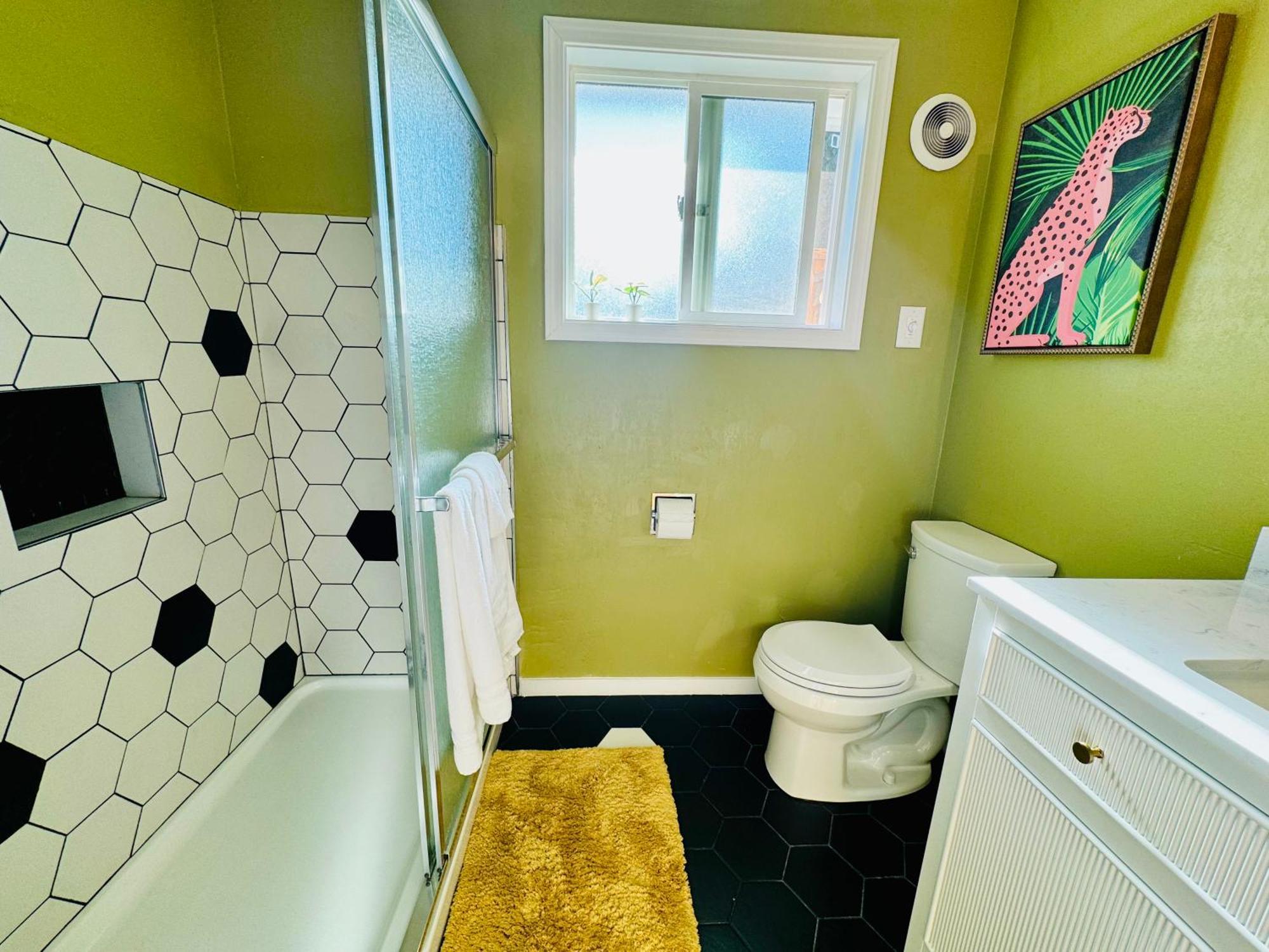 Colorful 50'S Ranch In The Heart Of Eugene Villa Exterior photo